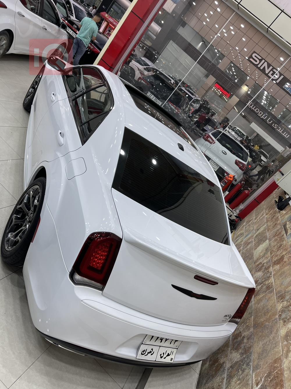 كرايسلر 300